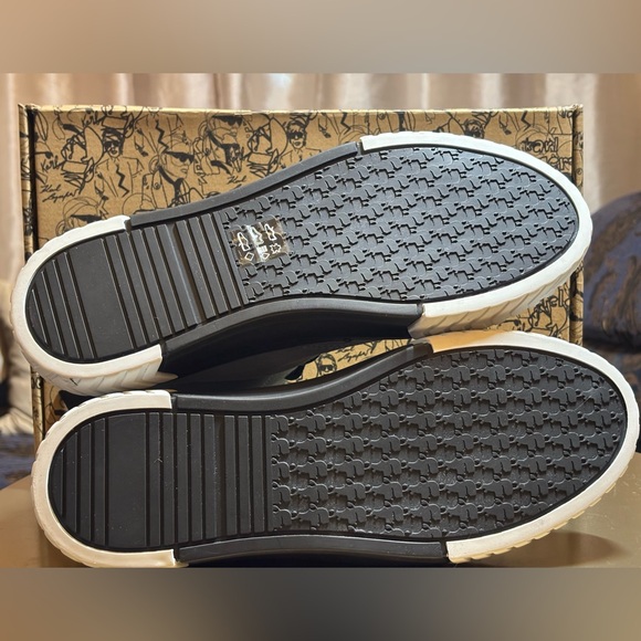 New in box - Karl Lagerfeld Black and Gray Men's Sneakers Sz 8.5 - Picture 8 of 8